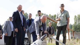 Vali Varol'dan köy ziyareti