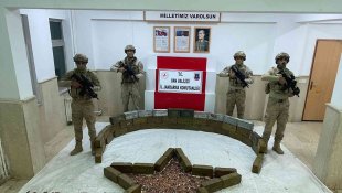 Tendürek Dağı'nda PKK'ya ait çok sayıda mühimmat ele geçirildi