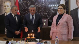 Aile ve Sosyal Hizmetler Bakanı Yanık, Elazığ'da ziyaretlerde bulundu