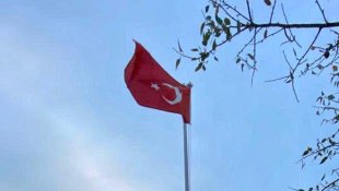 Elazığ'da şehit mezarlarına jandarma eli değdi