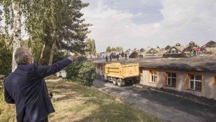 Rektör Çomaklı, merkezi yemekhanede incelemelerde bulundu