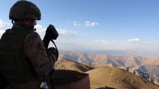 Kahramanlar vatan nöbetinde