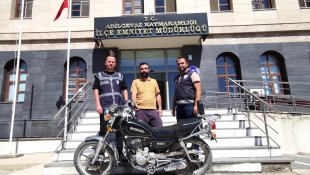 Bitlis'te çalınan motosiklet sahibine teslim edildi