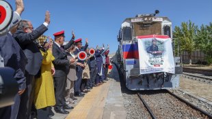 Tarım ve Orman Bakanı Kirişci "İyilik Treni"nin Van'dan Pakistan'a uğurlanması töreninde konuştu: