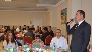 Vali Akbıyık gazi ve şehit aileleri ile bir araya geldi