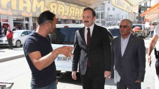 Malazgirt Kaymakamı esnaf ziyareti yaptı