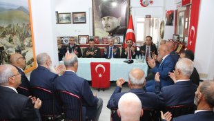 Elazığ'da il protokolü, gazilerle bir araya geldi