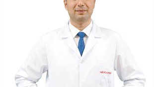 Göz sağlığı ve hastalıkları uzmanı Doç. Dr. Yavuzer, Medical Point Gaziantep'te