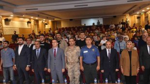 Genç ilçesinde eğitim öğretim yılı açılış programı düzenlendi