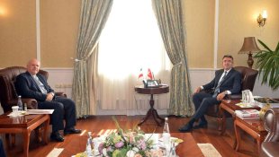 Başkonsolos Ebrahimi, Erzurum Valisi Memiş'i ziyaret etti