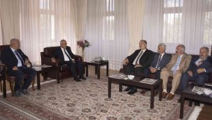 Kocaeli Erzurumlular Kültür ve Dayanışma Vakfı'ndan Rektör Çomaklı'ya ziyaret