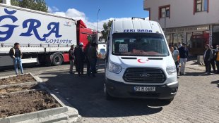 Ardahan'da öğrenci servis aracı ile tır çarpıştı