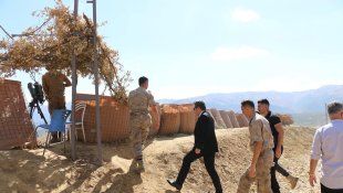 Kaymakam Özçelik'ten Jandarma Komando Tabur Komutanlığına ziyaret