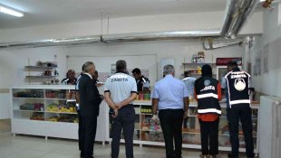 Tuşba Belediyesi ekiplerinden kantin denetimi