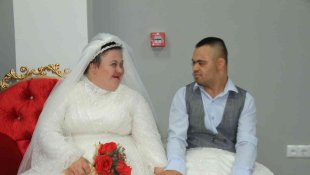 Down sendromlu Betül'ün gelinlik hayali gerçek oldu