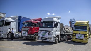 Erzurum'dan Pakistan'daki sel bölgesine 4 yardım tırı gönderildi