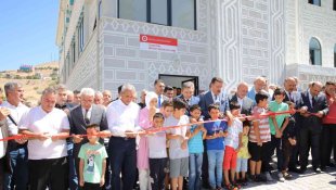Yeni yapılan Yıldıztepe Hidayet Kızılkaya Cami ibadete açıldı