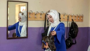 İpekyolu Belediyesinden ücretsiz kuaförlük hizmeti