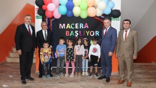 MEB Teftiş Kurulu Başkanı Çakır, Hakkari'de incelemelerde bulundu