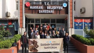 Hakkari'de 30 genç İstanbul'a uğurlandı