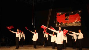 Bitlis'in ilçelerinde Cumhuriyet bayramı kutlamaları