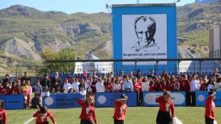 Tunceli'de Cumhuriyet Bayramı kutlaması