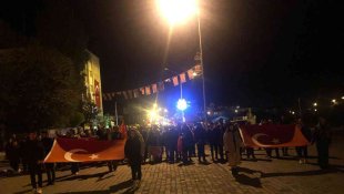 Çıldır'da Cumhuriyet Bayramı fener alayı ile kutlandı