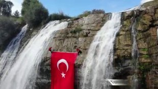 Jandarma ekiplerinden nefes kesen 29 Ekim özel klibi