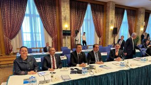 Aydemir: 'Cumhuriyeti yükseklerde tutan bir yapıyız'