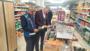 Pütürge'de marketler denetleniyor