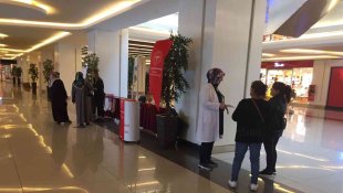 Erzincan'da sağlık çalışanları meme kanserinde erken tanıya dikkat çektiler