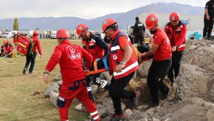 Erzincan'da 250 personelle deprem tatbikatı yapıldı