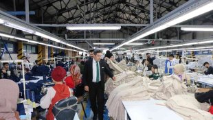 Kaymakam Özçelik'ten tekstil atölyesine ziyaret