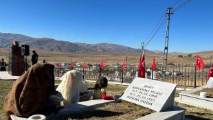 Yavi'de PKK'lı teröristlerin 29 yıl önce şehit ettiği 33 kişi anıldı