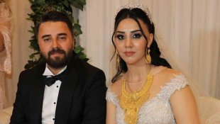 Gelin ve damada 3 milyon 650 bin TL'lik takı takıldı