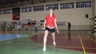 Milli badmintoncu Zehra Erdem'in hedefi olimpiyat şampiyonluğu