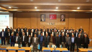 Başkan Akman muhtarlarla bir araya geldi