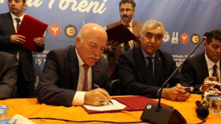 Erzurum Büyükşehir Belediyesi işçi maaşlarına yüzde 75 zam yaptı