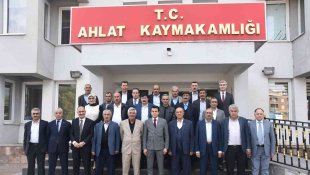 Ahlat'ta 19 Ekim Muhtarlar Günü kutlandı