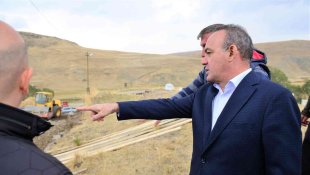 Deprem bölgesinde hayvan çadırları için çalışmalar sürüyor