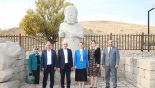 Milletvekili Bakbak, Arslantepe'ye hayran kaldı