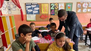 Kaymakam Daştan, köy köy dolaşıyor