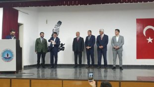 Özalp Müftülüğü'nden gençlere umre hediyesi