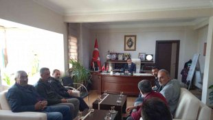 Apartman sahipleri, ilçeye doğal gazın gelmesi için Kaymakam Nasır'ı ziyaret etti