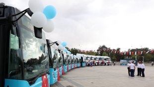 Erzurum'da ulaşımda yapılan indirim Türkiye'de örnek gösteriliyor