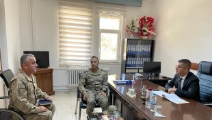 Kaymakam Daştan, jandarma ile bir araya geldi