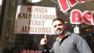 Bu berber memnun kalmayan müşterilerden ücret almıyor