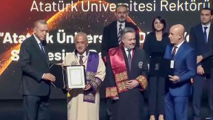 Rektör Prof. Dr. Ömer Çomaklı ikinci defa YÖK üstün başarı ödülüne layık görüldü