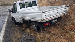 Ağrı'da devrilen kamyonetteki 1 kişi öldü, 2 kişi yaralandı