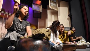 EDT "Aşkımız Aksaray'ın En Büyük Yangını" oyunuyla perde açacak